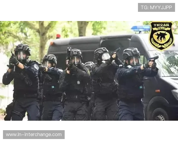 广州街舞队的盯防体系解析与战术运用探讨