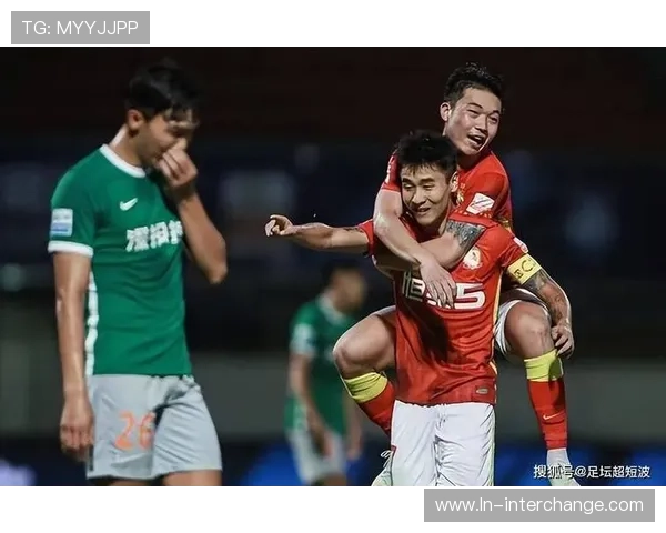 成都篮球队战术引发热议球迷与专家的观点碰撞与思考