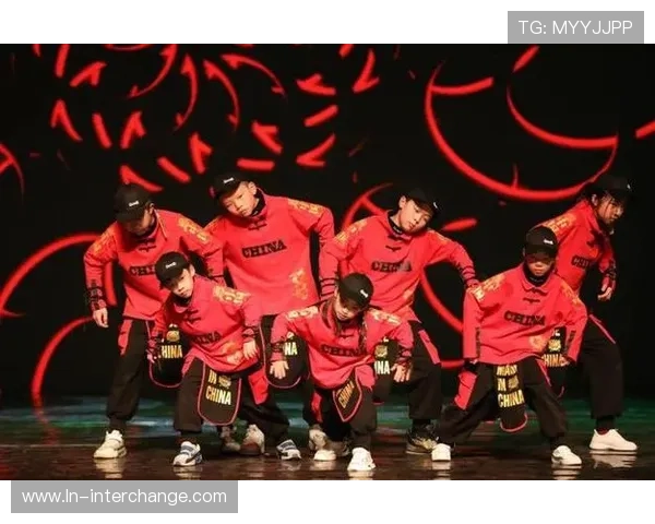 成都街舞队荣登街舞节奏排行榜第三名引发热议 成都街舞队荣登街舞节奏排行榜第三名引发热议